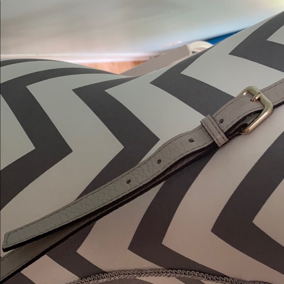 Kate Spade Taupe Double Handle/Crossbody Strap - Picture 3 of 12